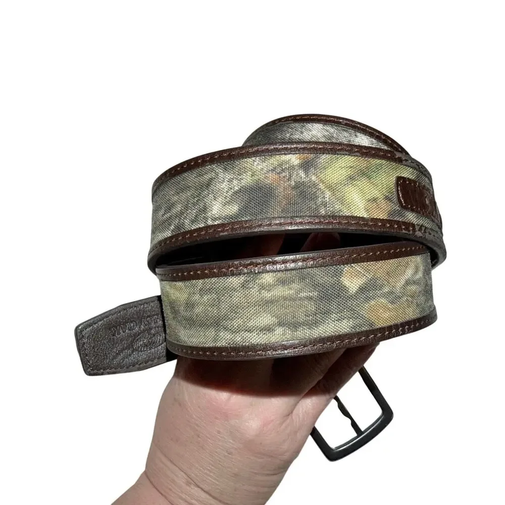 Mossy oak and leather reversible belt size 38 hunting camo